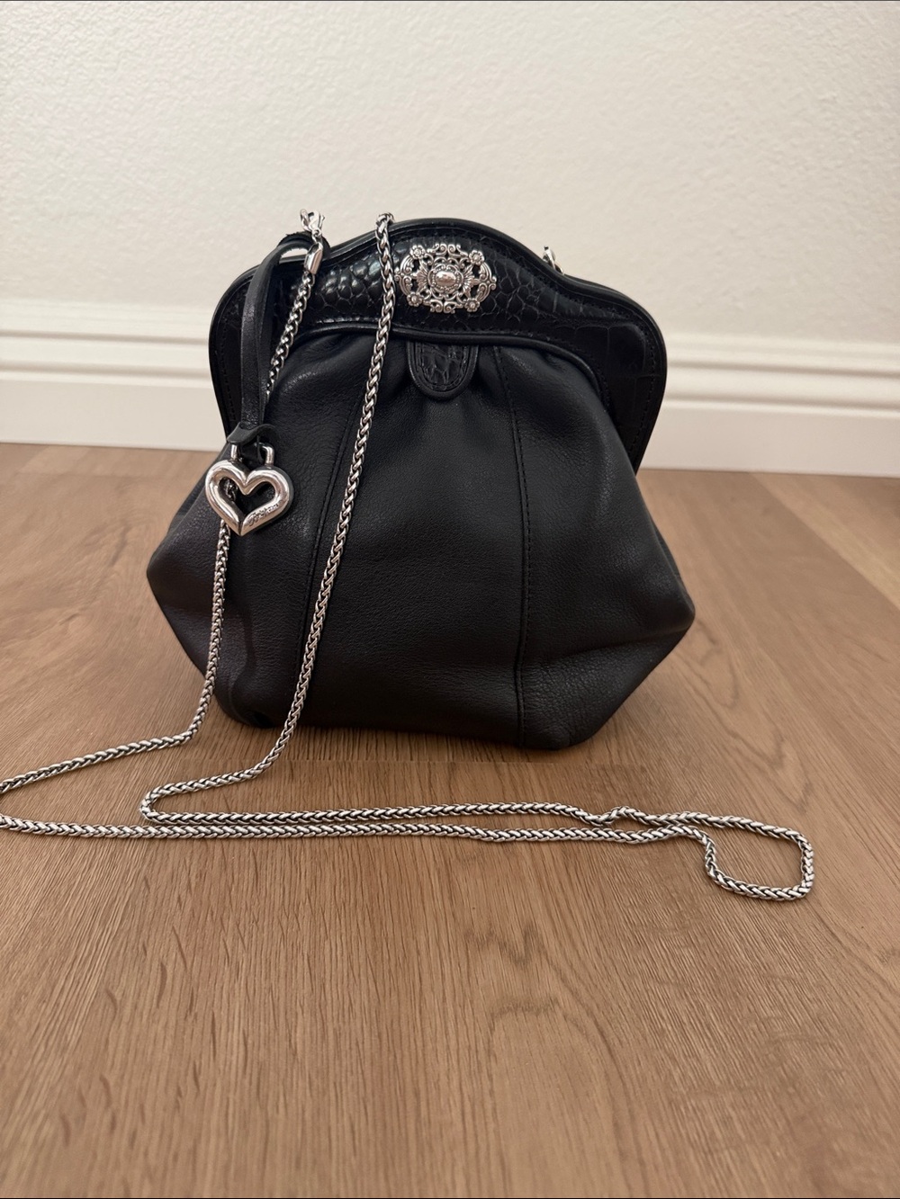 Brighton clamshell purse